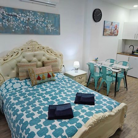 Apartamentos Zanca City Center Free Luggage Storage Málaga Eksteriør billede