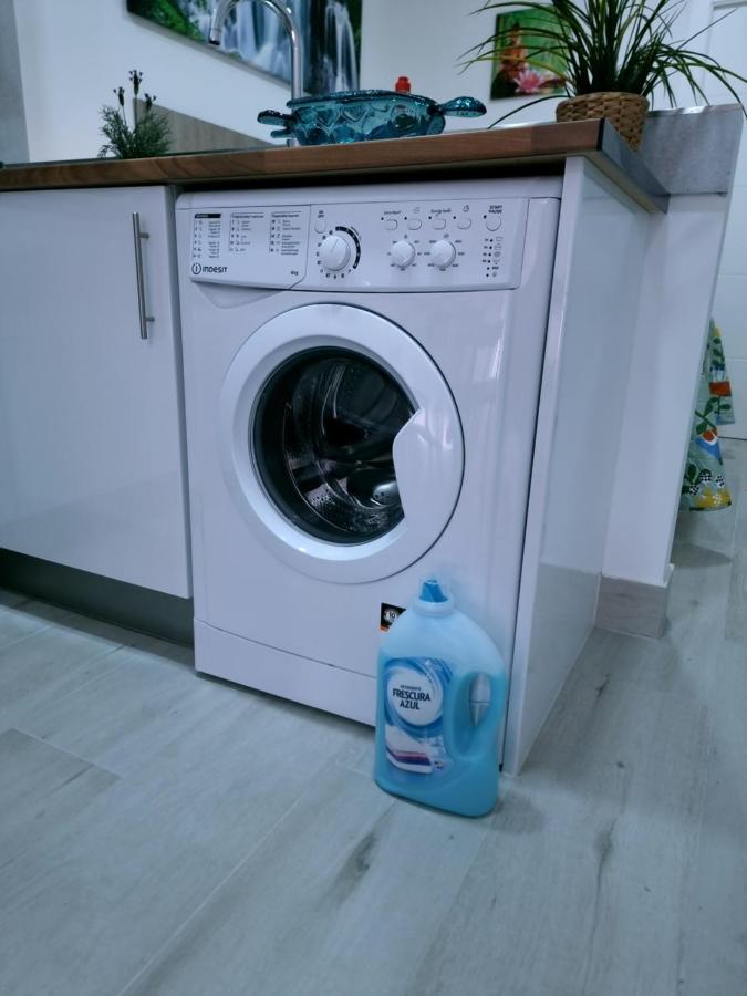 Apartamentos Zanca City Center Free Luggage Storage Málaga Eksteriør billede
