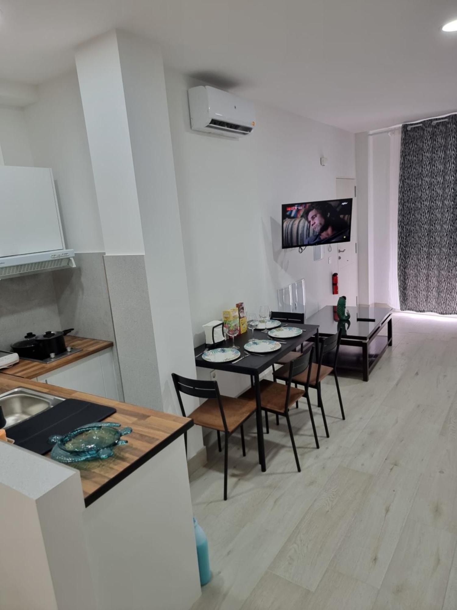 Apartamentos Zanca City Center Free Luggage Storage Málaga Eksteriør billede