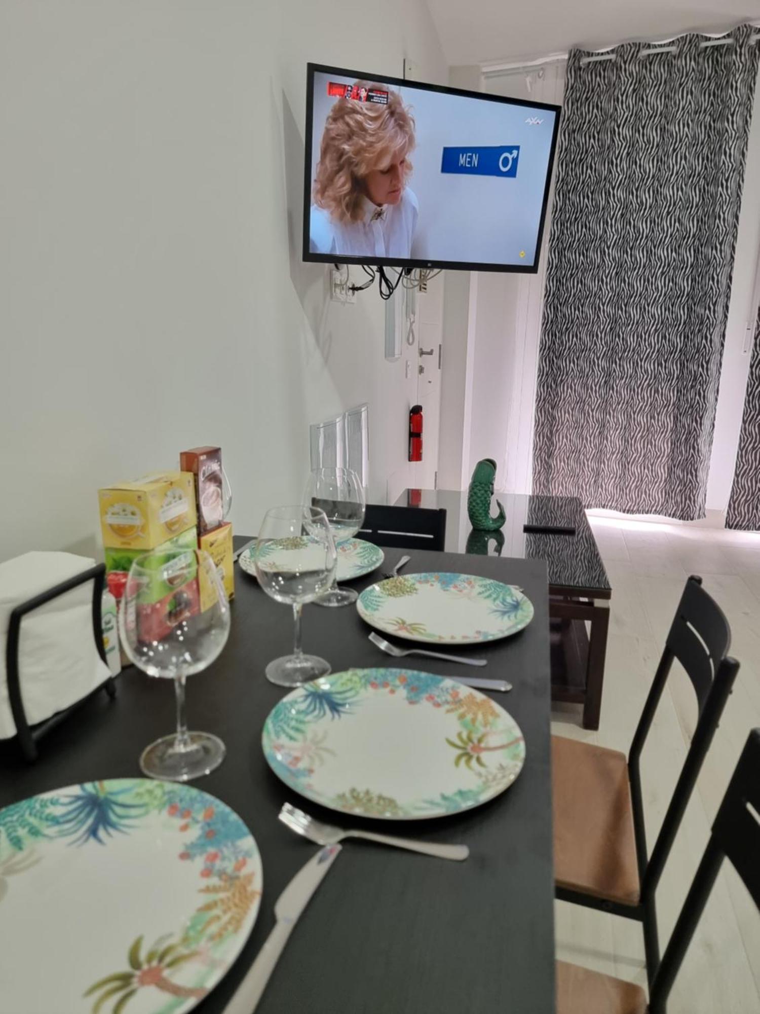 Apartamentos Zanca City Center Free Luggage Storage Málaga Eksteriør billede