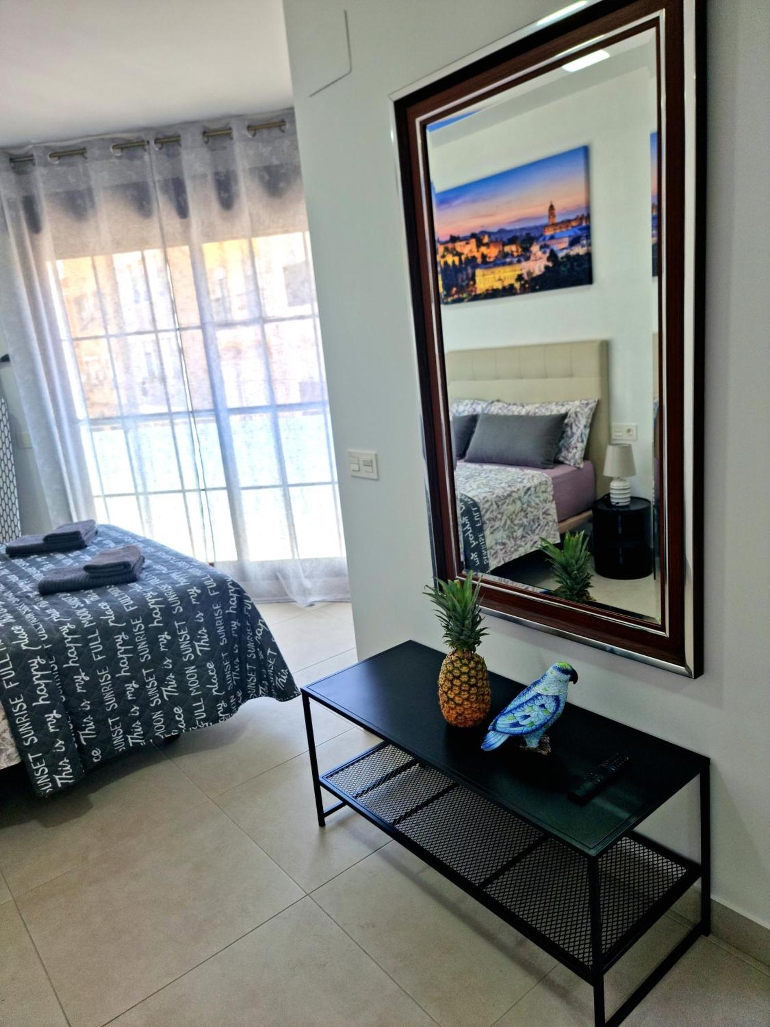 Apartamentos Zanca City Center Free Luggage Storage Málaga Eksteriør billede