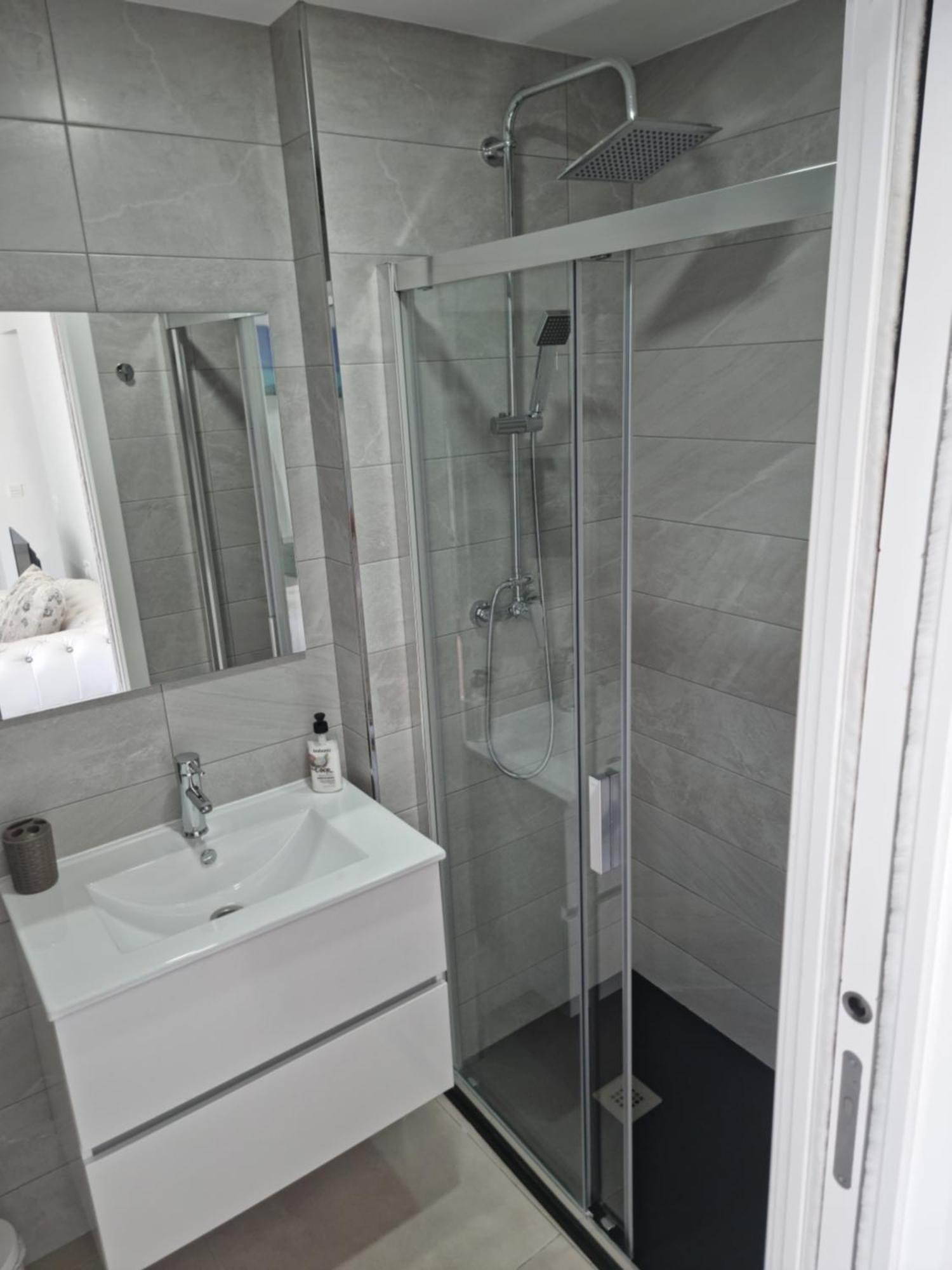 Apartamentos Zanca City Center Free Luggage Storage Málaga Eksteriør billede